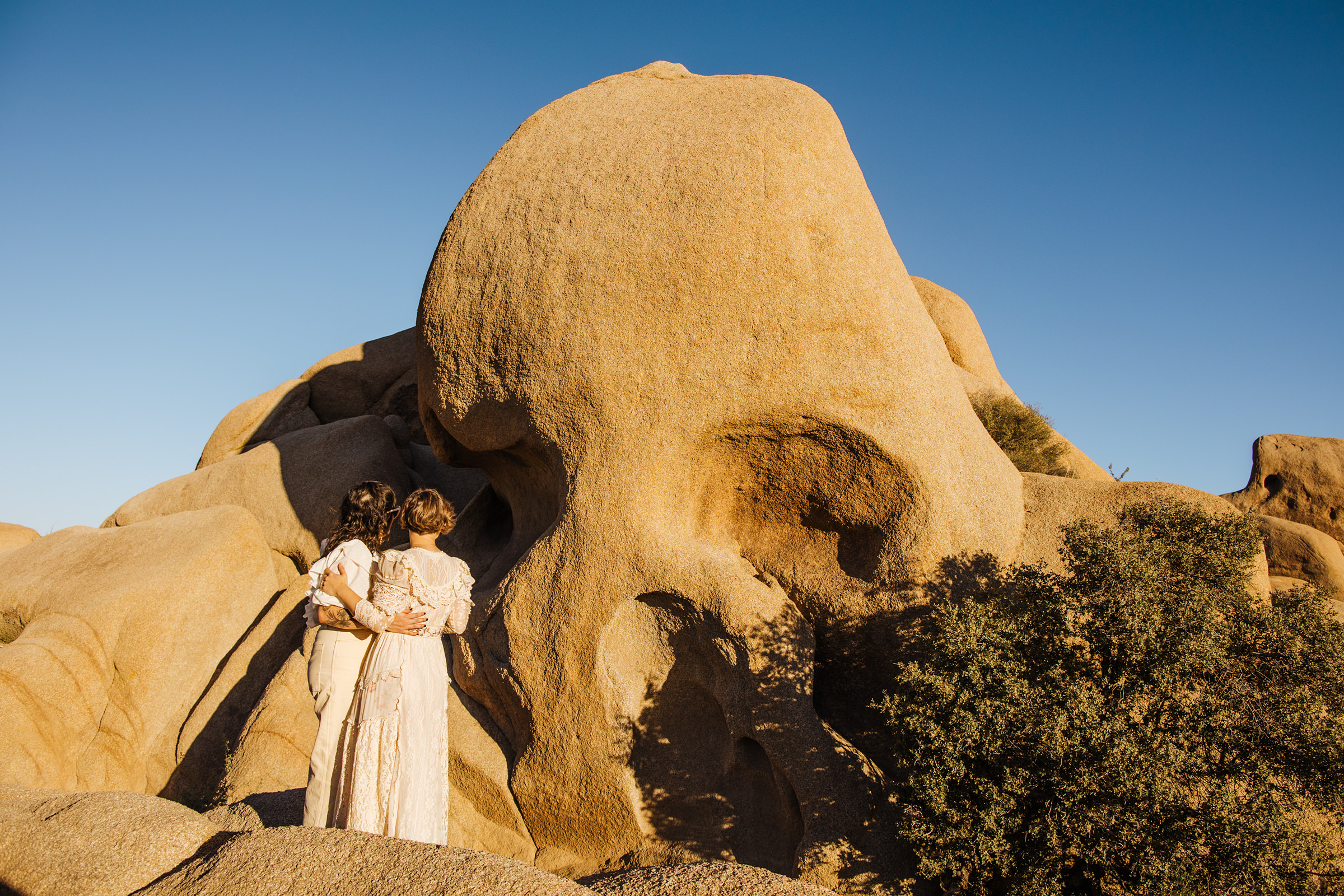 Joshua Tree Skull Rock elopement