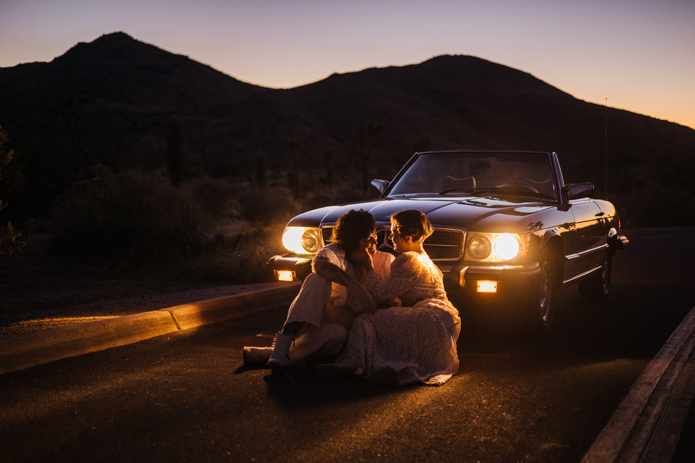 Joshua Tree vintage car headlights photos